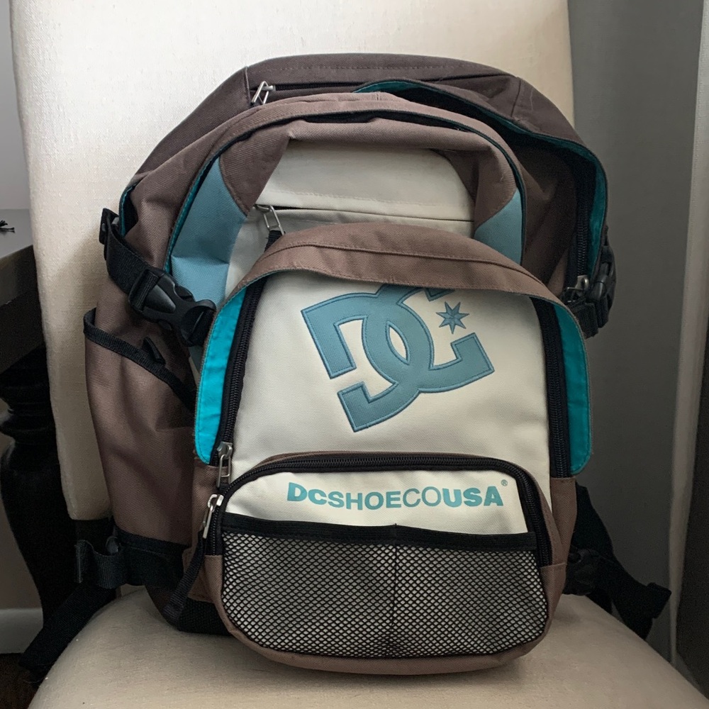 DC Shoe Company backpack set